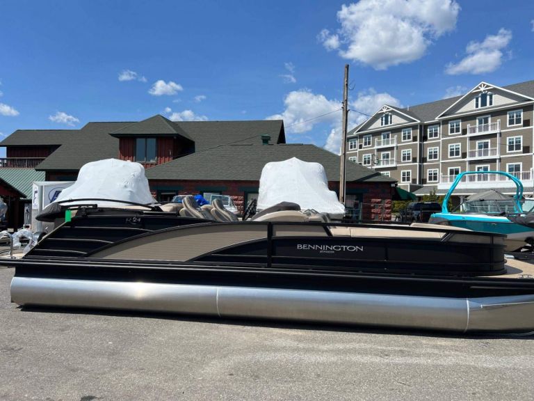 Bennington Pontoon Boats Upstate New York Bennington Pontoon Boat Dealer